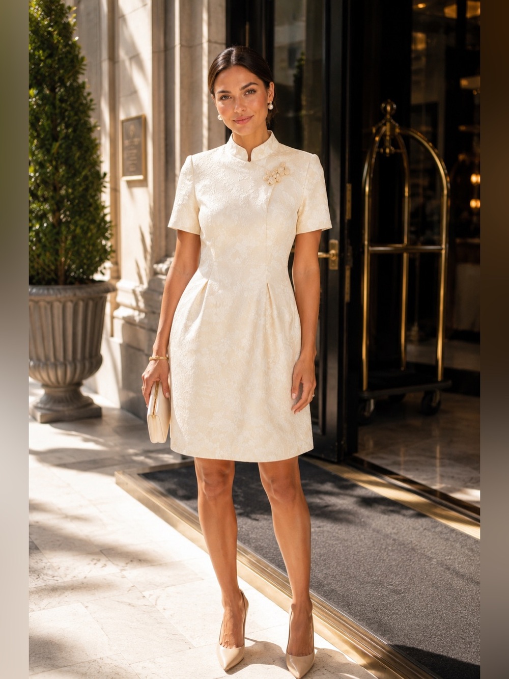 Vintage Ivory Brocade Cheongsam Qipao Mandarin Collar Cocktail Dress Size 4/6